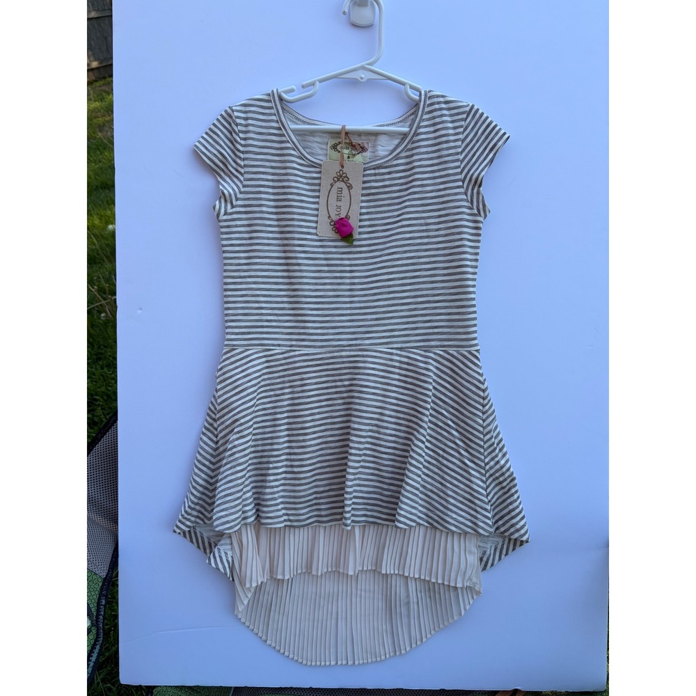 Mia Joy Joyfolie Girls Maya Top Gray Stripe Pleated High Low Shirt‎ Size 8 NWT